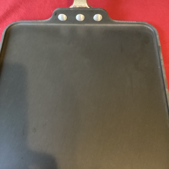 Calphalon Hard-anodized Griddle 11” - Picture 5 of 5